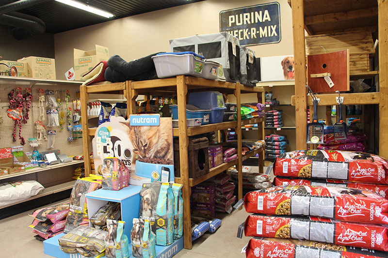 Pet Food and Supplies  The Feed Store Harrow Ontario